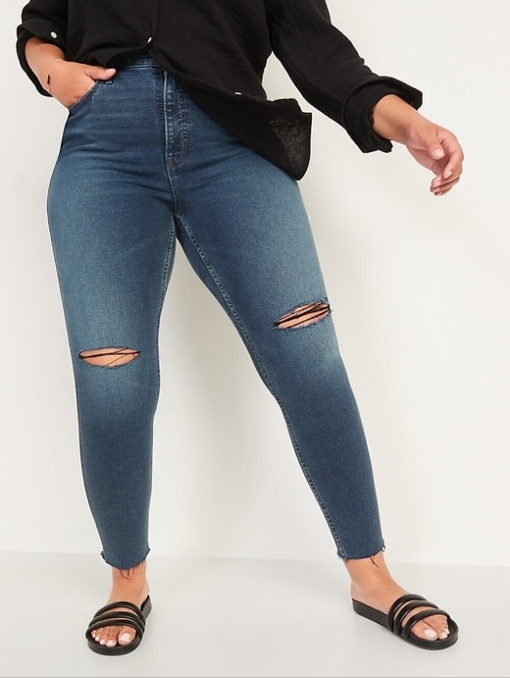 Old NavyExtra High-Rise Rockstar 360° Stretch Super-Skinny Ripped Ankle Jeans
